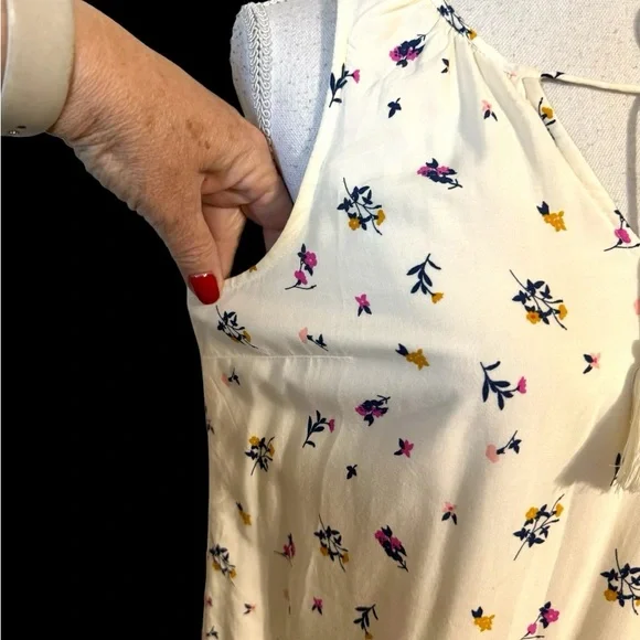 * ❤️OLD NAVY SPRING/SUMMER FLORAL PRINT SLEEVELESS DRESS XSMALL - Picture 2 of 8